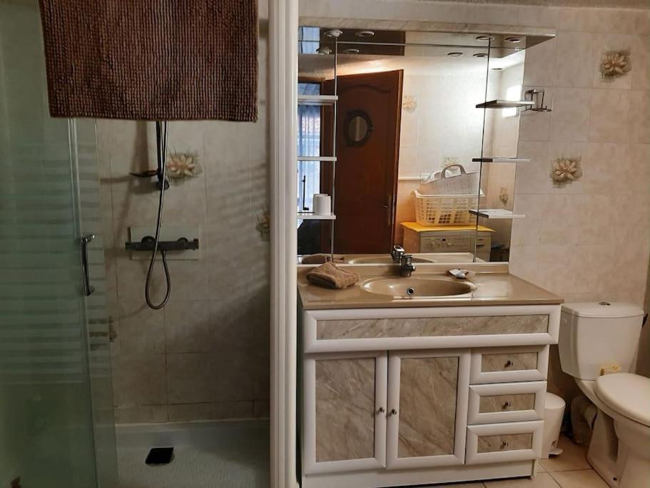 Maison Confort 3 Et 2 Salle De Bain Hébergement de vacances *